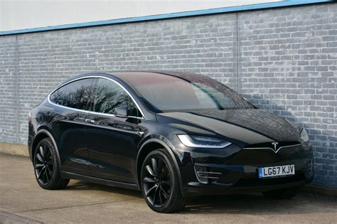 TESLA MODEL X 75D 7 SEATER