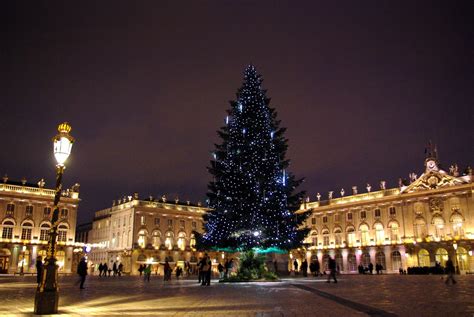 French Christmas Tree - Le Sapin de Noël en France - French Moments