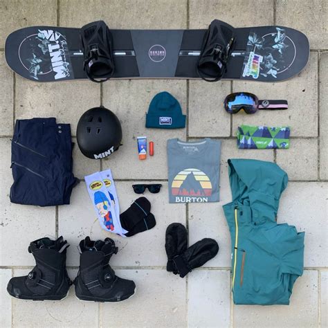 What Snowboarding Gear Do I Need - PickMyScooter