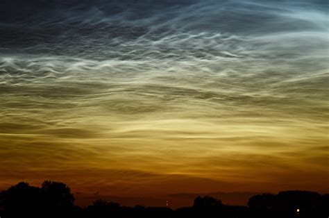 Noctilove astrophotography barn door tracker Noctilucent Clouds ...