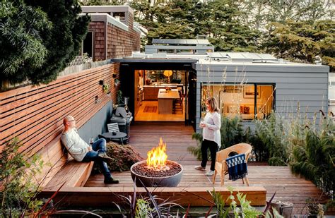 Gather Around These 7 Modern Fire Pit Designs - Dwell