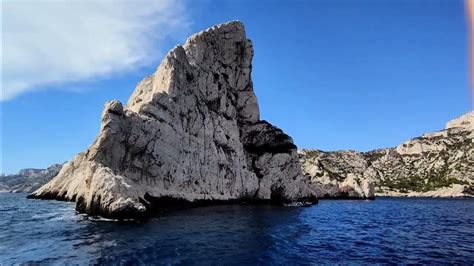 BOAT TOUR TO CALANQUES MARSEILLE - YouTube