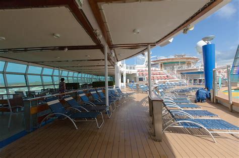 Pool Deck on Royal Caribbean Voyager of the Seas Cruise Ship - Cruise ...