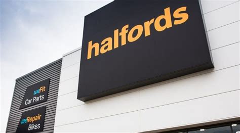 Halfords senior leadership shuffles against "difficult backdrop"