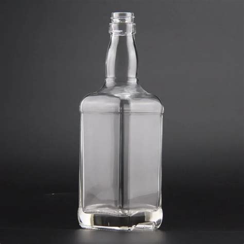 750ml Square Clear Glass Vodka Liquor Bottles With Screw Cap - Buy ...