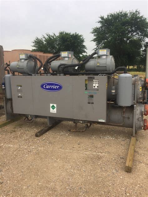 CARRIER - 250 Ton Water Cooled Chiller | Texas Used Chillers