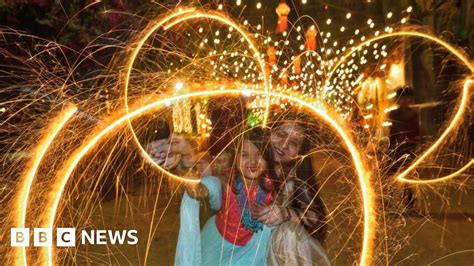 Diwali 2022: India celebrates the festival with a dazzling display of ...