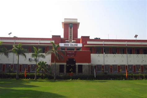 Hindu college alumni to provide grants to needy meritorious students