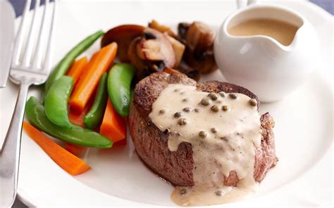 Fillet steak with peppercorn sauce recipe | FOOD TO LOVE