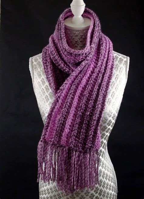 Free Crochet Scarf Pattern - Very Easy To Make For Beginners