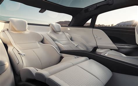 Here Is the Futuristic Lucid Air Interior and its Awesome Features ...