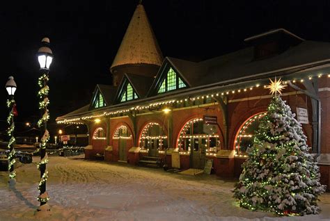 Jim Thorpe Train Station at Christmas Photograph by Desha - Fine Art ...