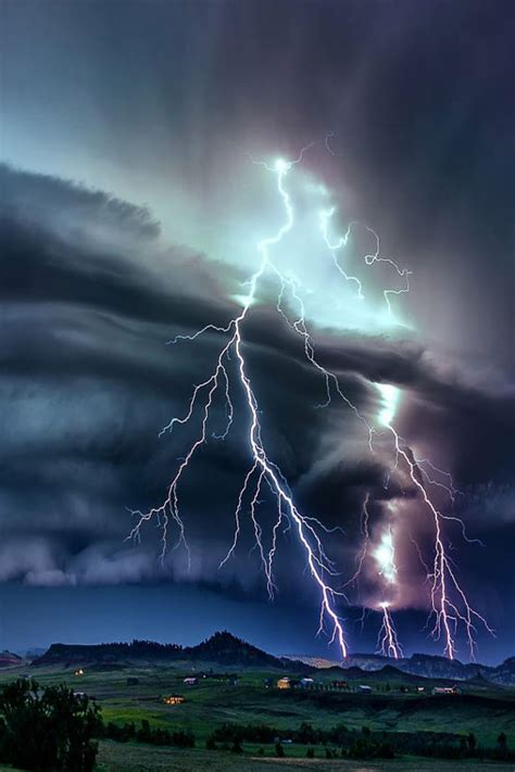 storm lightning | Lightning photography, Nature photography, Storm ...