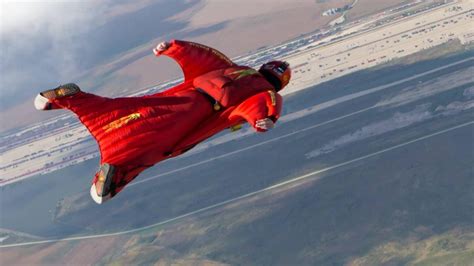 Wingsuit Fliers Compete in National Championship