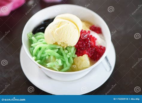 Ice kacang, ABC, cendol stock photo. Image of vanila - 173283918