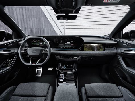 Revolutionary Design: Unveiling the Interior of the Audi Q6 e-tron ...