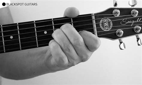 5 Easy A Minor Chord Variations on Guitar (Finger Charts) | Blackspot ...