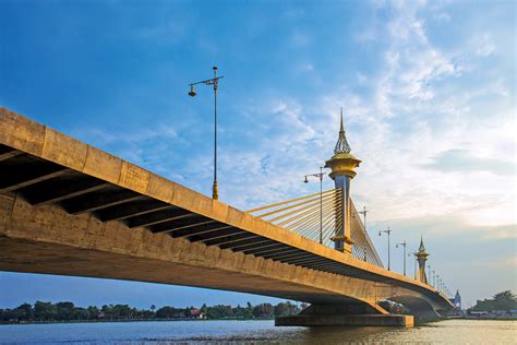 Chao Phraya River Crossing: DYNA® Link permits economic Construction of ...