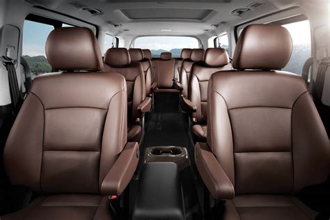 2018 Welcomes Hyundai’s Facelifted Grand Starex 12-Seater Minivan – 100 ...