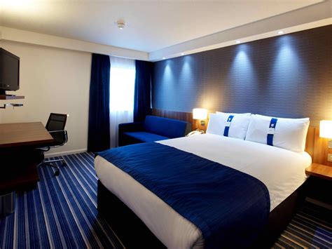 Hotel near ExCel & London City Airport | Holiday Inn Express London - ExCeL