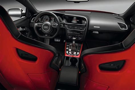 Interior of the Audi RS5 Coupé. Those are some good-looking seats ...