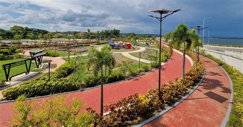 PIA - Davao City Coastal Road to act as a storm surge barrier, promenade