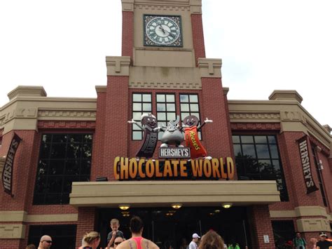 File:Hershey Chocolate World, Hersheypark, 2013-08-10.jpg - Wikimedia ...