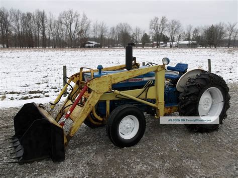 Ford 3000 Tractor & Front Loader - Diesel