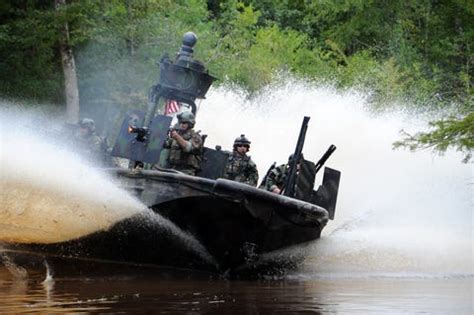 Navy's Special Warfare Combat Crew - Business Insider