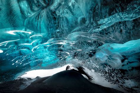 A stunning ice cave in Iceland - Irish Mirror Online