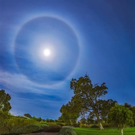 Perth’s 22 degree moon halo an optical phenomenon | PerthNow