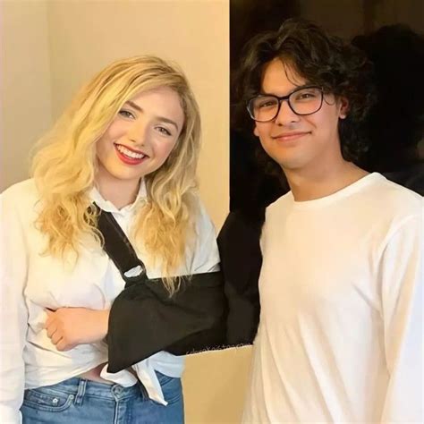 Peyton List and Xolo Maridueña in 2022 | Xolo maridueña, Peyton list ...