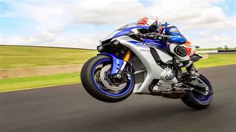 Yamaha YZF R1 First Ride top speed - YouTube