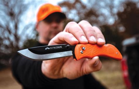 5 Best Skinning Knives: What Makes a Great Skinner? - Pew Pew Tactical