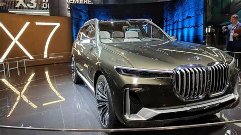 BMW X7 concept previews new full-size, 3-row SUV