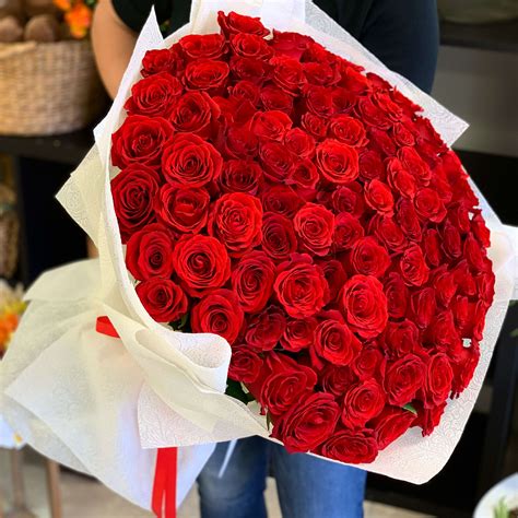 100 Red Roses Hand-crafted Bouquet in Miami Beach, FL | Luxury Flowers ...