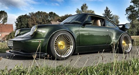 1993 Porsche 911 Turbo Does Away With Subtleties, Goes OTT | Carscoops