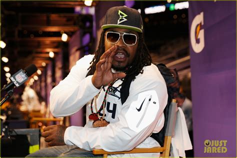 Marshawn Lynch Interview Video: 'I'm Here So I Won't Get Fined': Photo ...