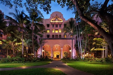 THE ROYAL HAWAIIAN, A LUXURY COLLECTION RESORT, WAIKIKI - Updated 2024 ...