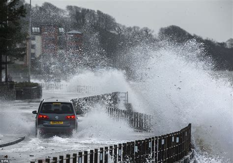 UK weather sees Storm Gertrude's 144mph winds blow down trees and ...