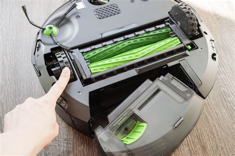 iRobot Roomba j7+ Self-Emptying Robot Vacuum Review