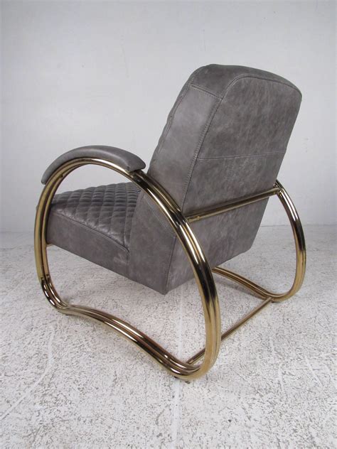 Pair of Modern Leather Lounge Chairs For Sale at 1stDibs