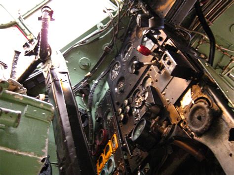 Inside the cockpit of an RAF Mosquito | De havilland mosquito, Cockpit ...