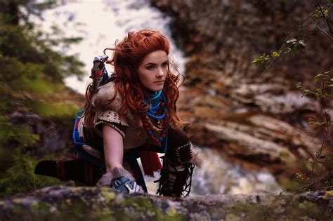 Aloy - Horizon Zero Dawn Cosplay Wallpapers Images Photos Pictures ...