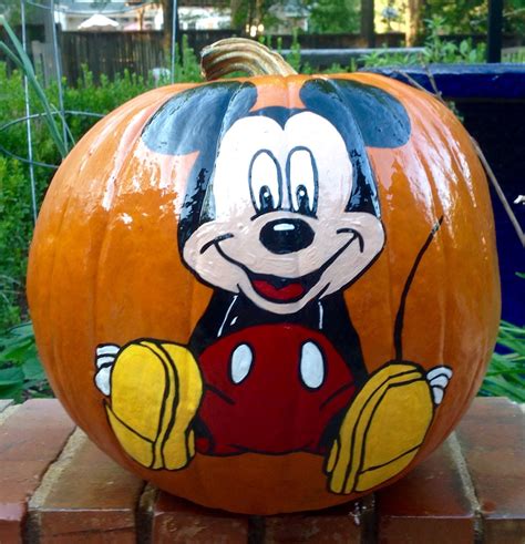 Mickey Printable For A Pumpkin Painting, Web mickey's pants can be a ...