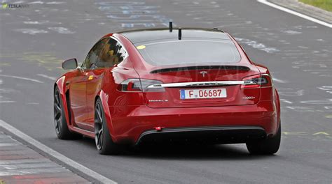 Tesla Model S Plaid spotted in Nurburgring testing with yoke and ...