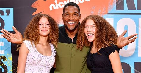 Michael Strahan's Twin Daughters Isabella & Sophia Look All Grown up in ...