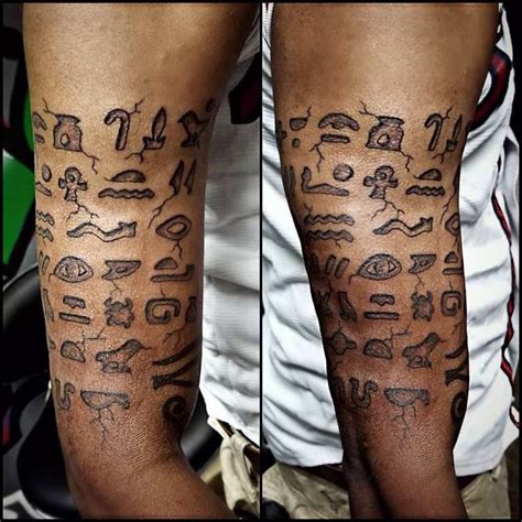 Egyptian Hieroglyphs Tattoo | Египетская татуировка, Тату, Тату богини