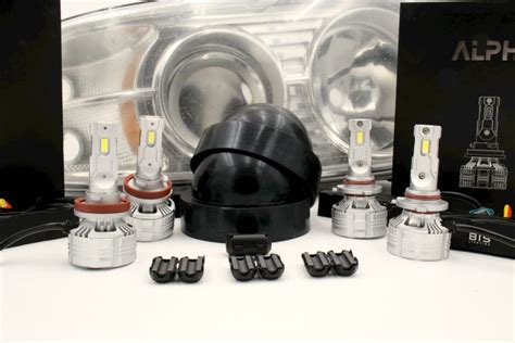 Peterbilt 389 Headlight LED Bulb Kit • BTS Lighting