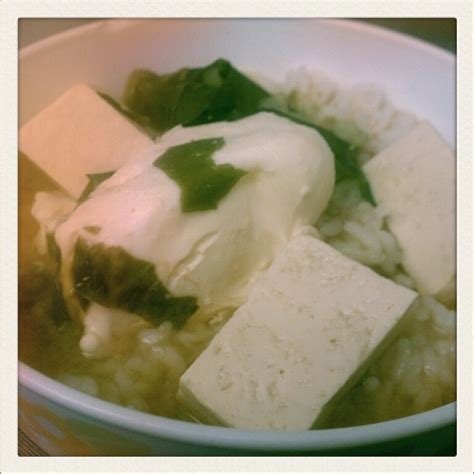 miso soup w boiled egg, wakame, tofu over gohan... kaze hiitemaas ...